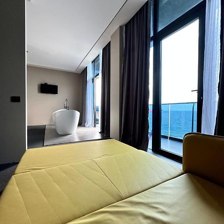 Hotel black sea Kobuleti Exteriör bild