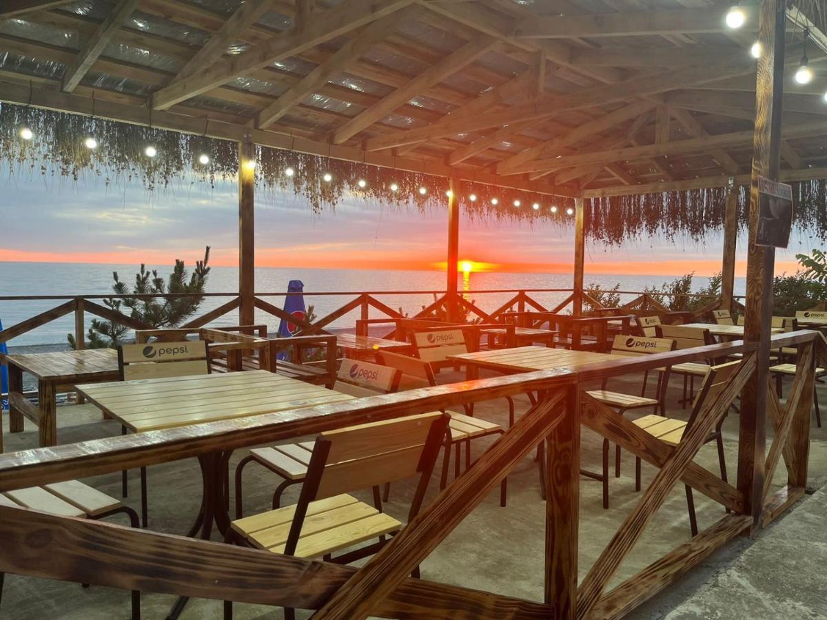 Hotel black sea Kobuleti Exteriör bild