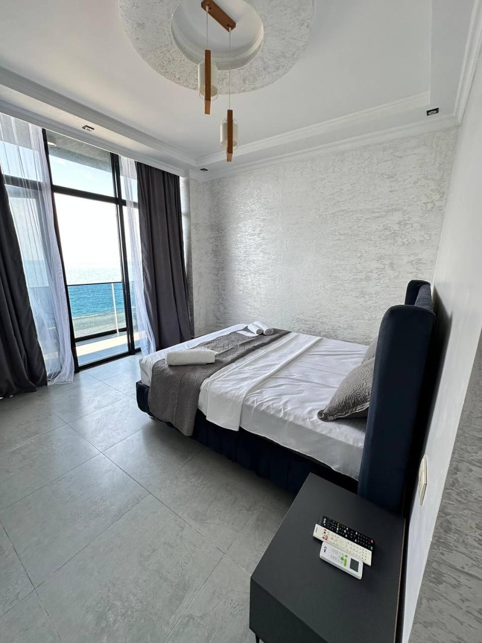 Hotel black sea Kobuleti Exteriör bild